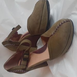 John FLUEVOG suede wedge shoes green sz 8 EUC